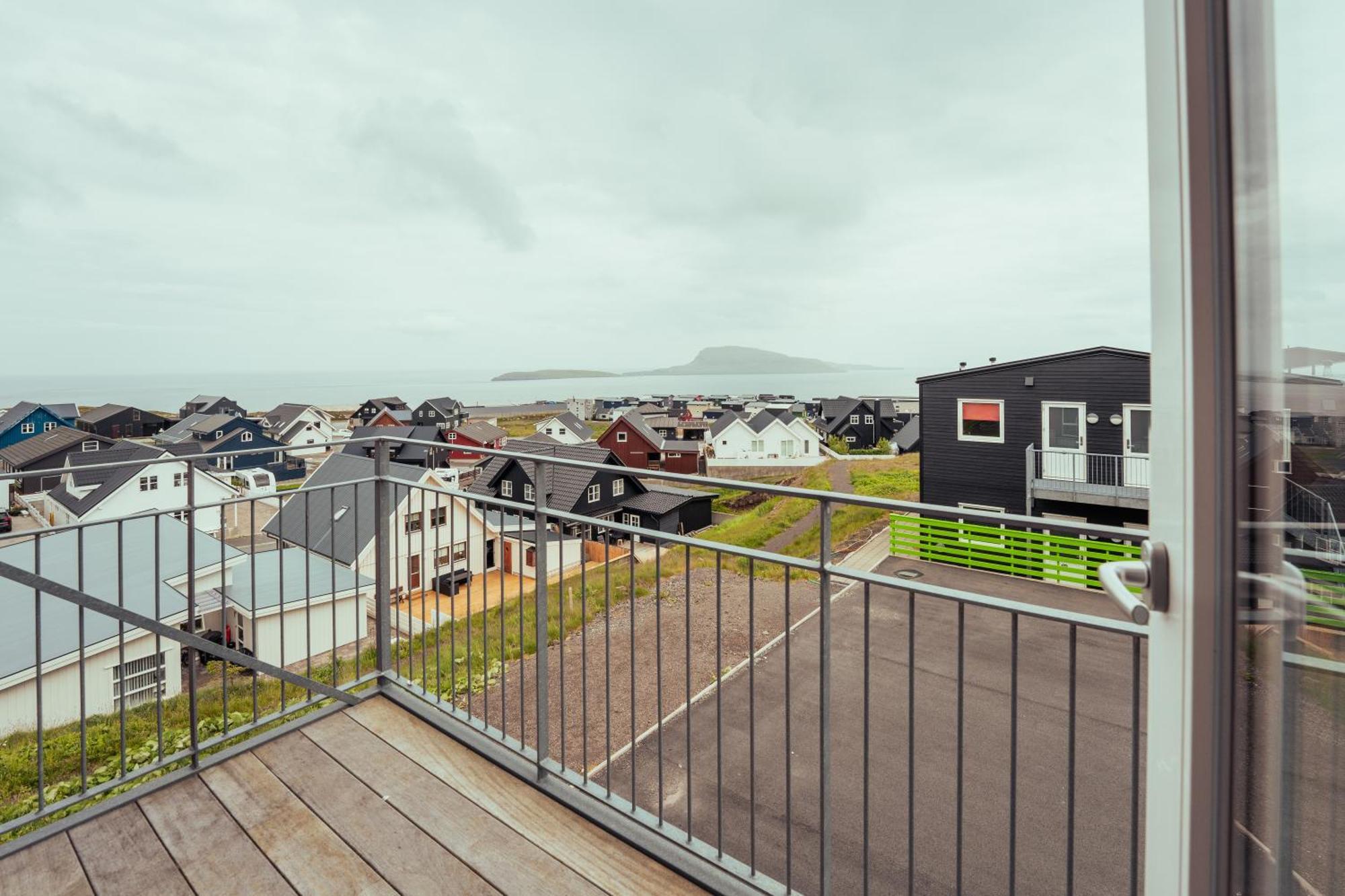 New Three Bedroom Townhouses With Sea View Tórshavn Dış mekan fotoğraf